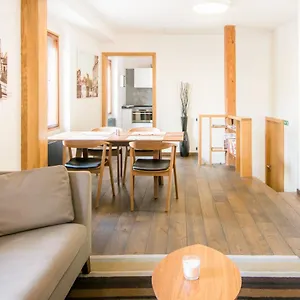 Modern In A Picturesque 15th-century Building Dom wakacyjny